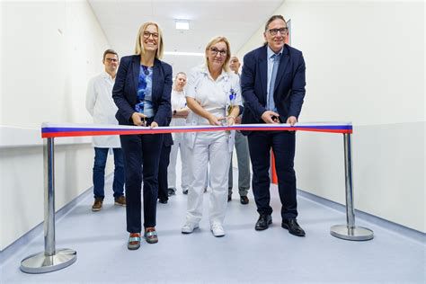 Prenovljeni prostori oddelka za intenzivno perinatalno medicino v Porodnišnici Ljubljana