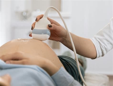 Ultrazvočni pregled kolka pri dojenčku